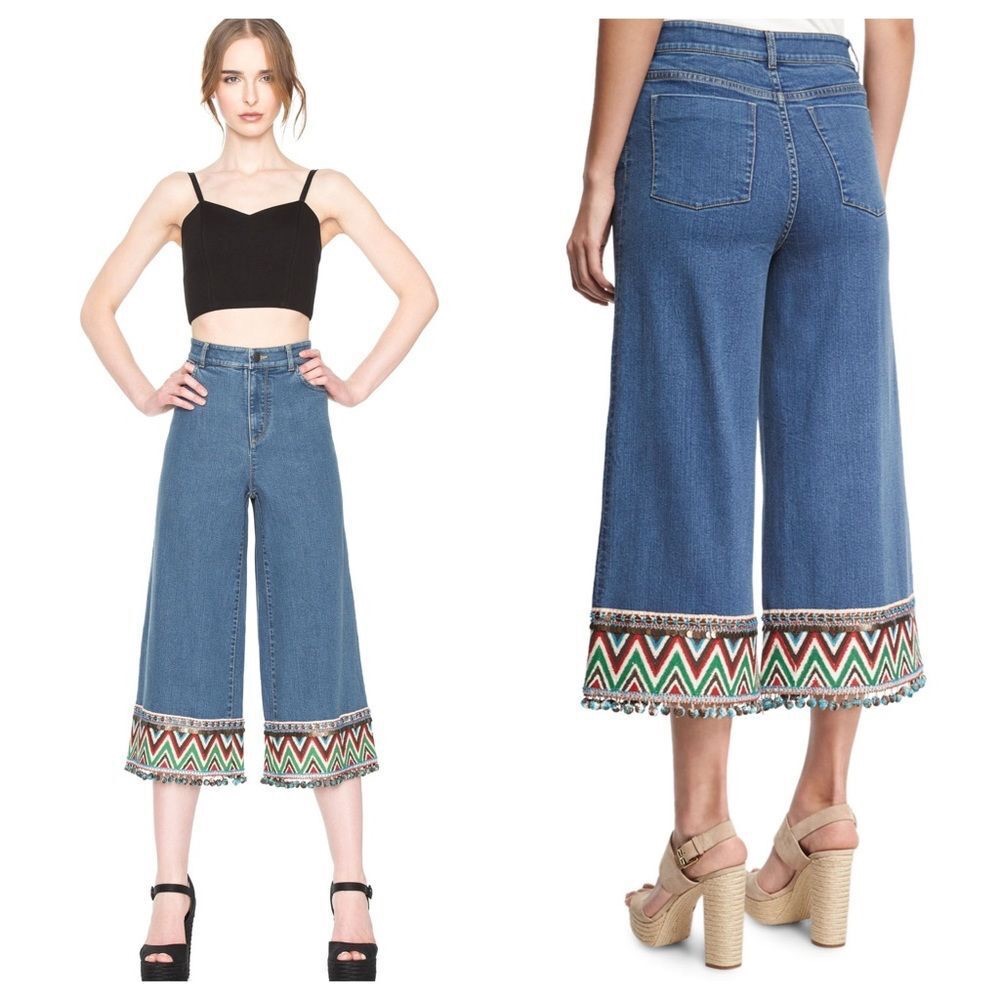 Nwt Alice Olivia Beta Embroider Pom-Pom Hem Denim Wide Leg High Waist Jeans